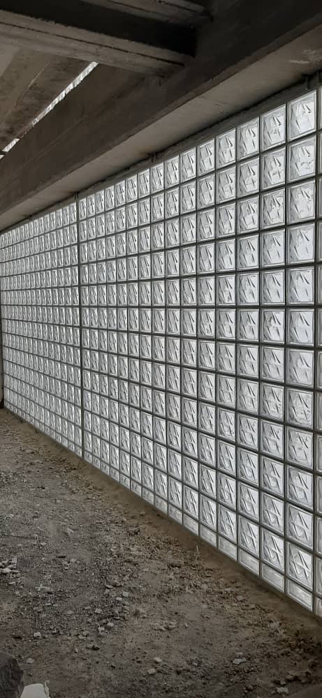 مرکز تخصصی فروش و اجرای بلوک و آجر شیشه ای کاوه فرهنگ در سراب